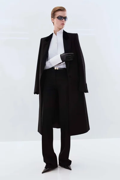 Look 3